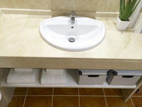 Baño Marbella Alquiler 5.jpg