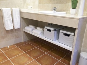Baño Marbella Alquiler 6.jpg
